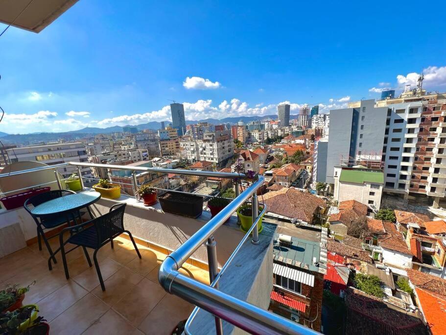 Central Tirana Flat Near Bazaar Ngoại thất bức ảnh