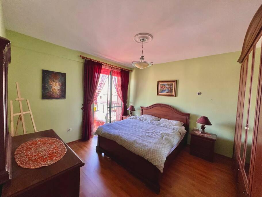 Central Tirana Flat Near Bazaar Ngoại thất bức ảnh
