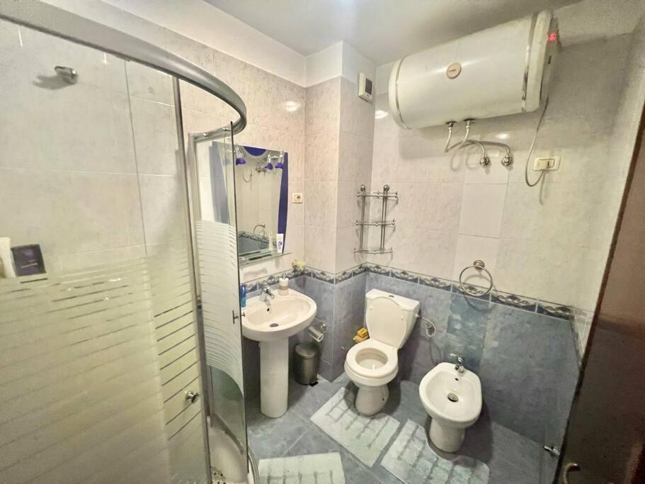 Central Tirana Flat Near Bazaar Ngoại thất bức ảnh